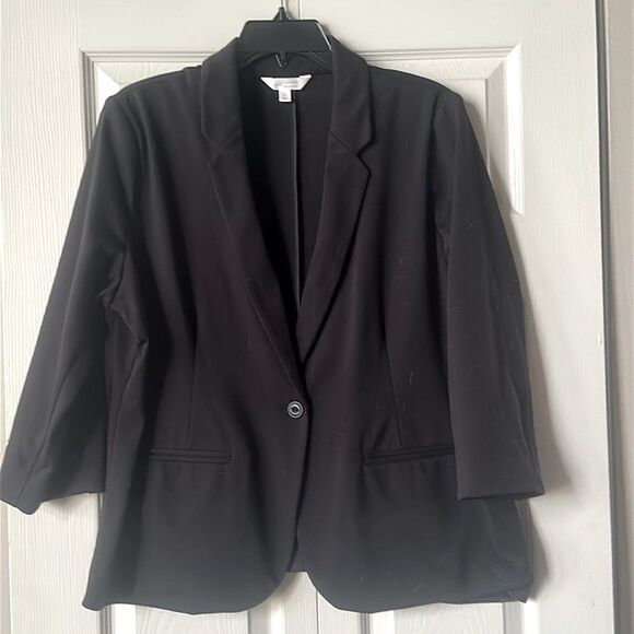 LC Lauren Conrad Women's Blazer in Black! - Picture 1 of 5